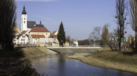 Lávka přes řeku Lubinu v Příboře